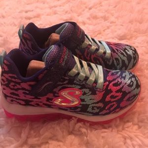 RARE GIRLS SKECHERS